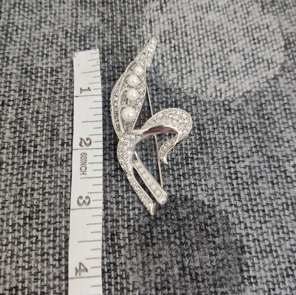 Nolan Miller Brooch - Picture 7 of 8